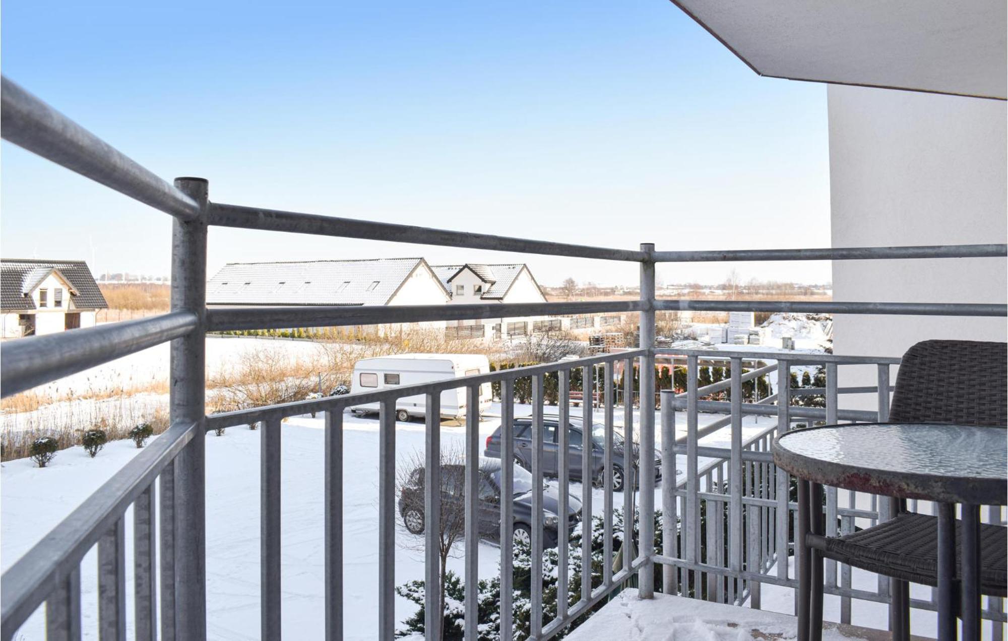Nice Apartment In Darlowko With Wifi Exterior photo